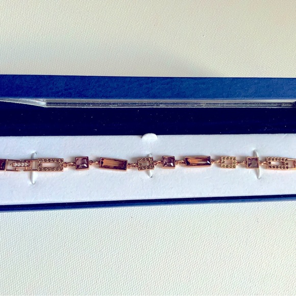 NWOT RARE Beautiful Swarovski Amber Crystals Bracelet - Picture 9 of 10